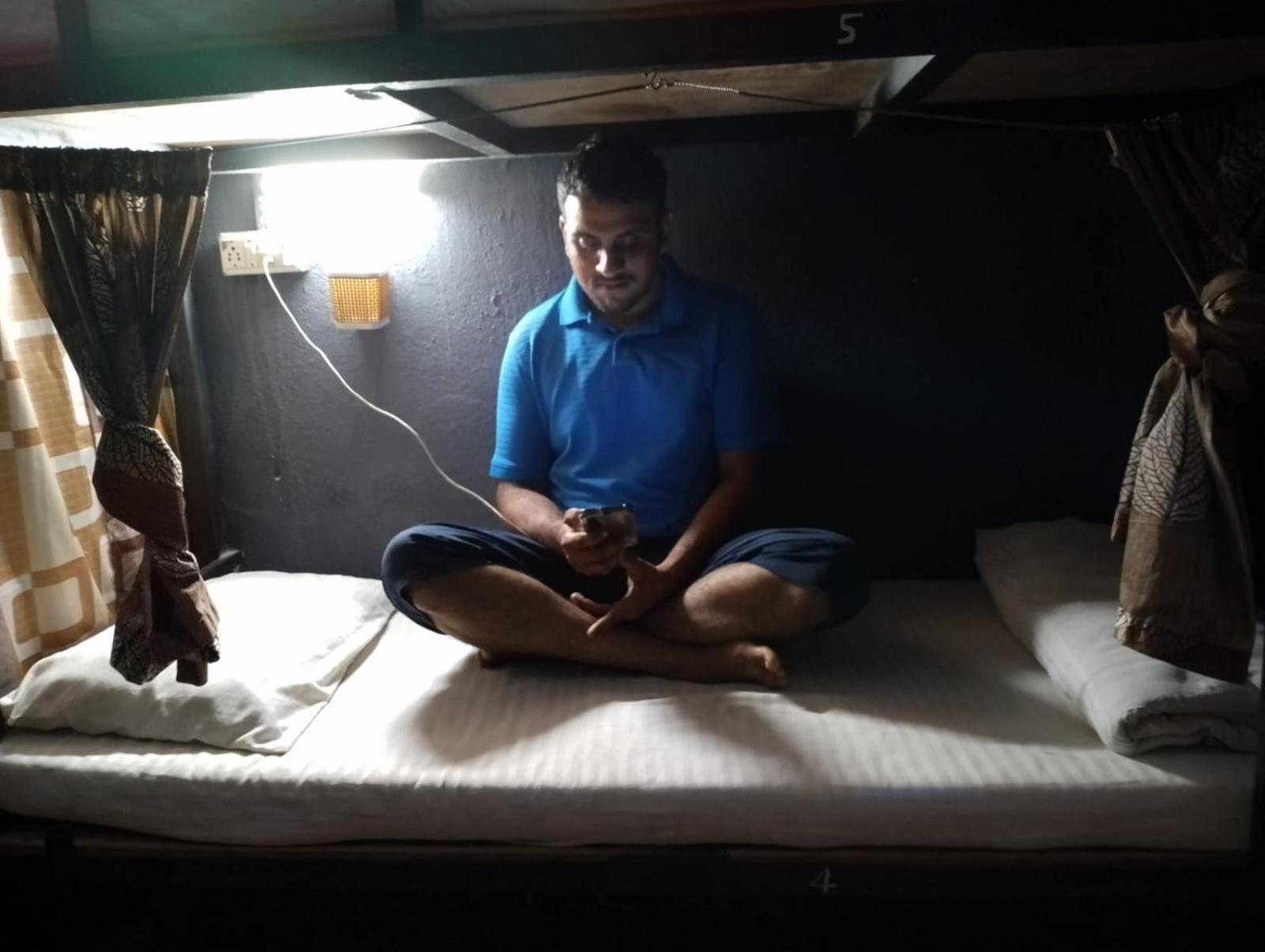 Bapuji Dormitory Hostel Bombay Exterior foto